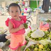 Jago Pose dan Cocok Didandani Busanan Apapun, Ini Potret Baby Meshwa Anak Denny Cagur yang Fotogenic Banget!