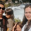 10 Potret Liburan Keluarga Ringgo Agus dan Sabai Dieter di Switzerland, Seru Banget Bersantai di Pinggir Sungai
