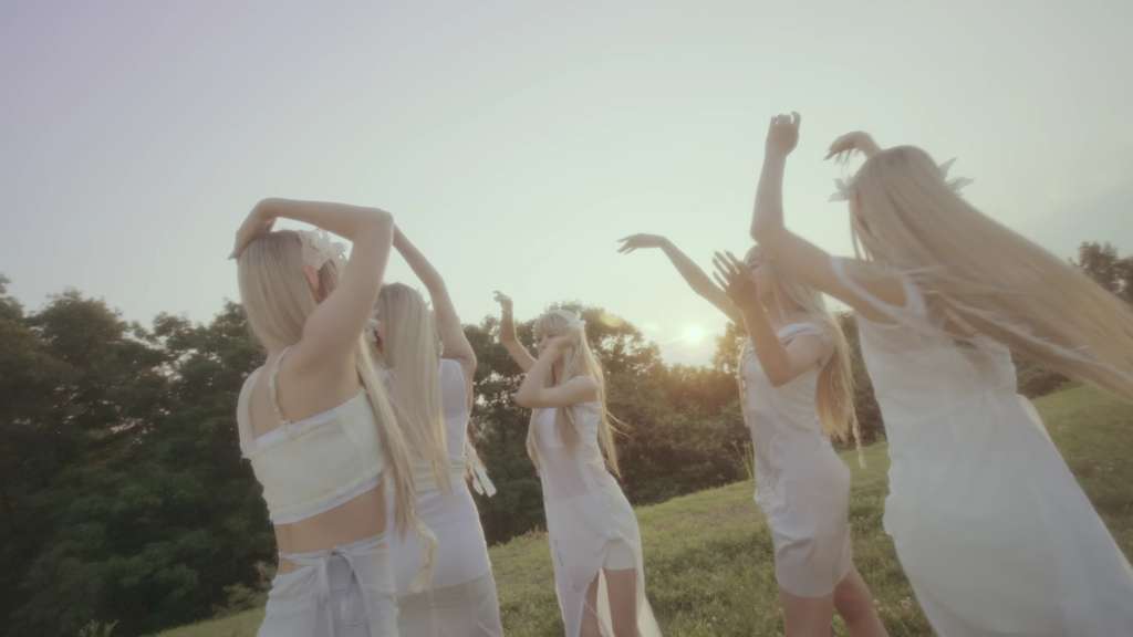 10 Potret NEW JEANS pada Teaser Lagu ASAP - Berikan Visual Fresh dengan Fairy Concept! 