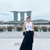 Pesonanya Awet Muda Bak ABG, Ini Potret Angel Karamoy saat Healing di Singapura