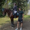 10 Potret Margin Wieheerm yang Baru Pertama Kali Ikut Kompetisi Berkuda, Tuai Pujian Tampil Kece di Pacuan Kuda!