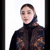 10 Potret Margin Wieheerm yang Makin Pede Memakai Hijab Jipon, Ramai Sorotan Netizen