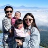 Potret Keluarga Felicya Angelista dan Caesar Hito Liburan ke Jawa Tengah, Ekspresi Bible Selalu Bikin Salfok!