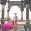 Cantik Banget, Ini Potret Andien Aisyah Pakai Kain Songket Menjuntai di MV Damai yang Tuai Pujian