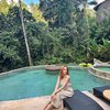 7 Potret Syifa Hadju Tampil dengan Long Summer Dress Saat Liburan ke Bali, Cantiknya Kebangetan! 