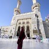 7 Potret Terbaru Zaskia Adya Mecca Semakin Syari setelah Pulang Haji