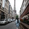Potret Lisa BLACKPINK Jalan-jalan di Paris Tanpa Make Up, Santai Banget Nikmati Hidup Kayak Bukan Artis Terkenal! 