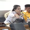 Deretan Potret Tina Toon saat Rapat DPRD, Penampilan Dipuji Meski Tanpa Make Up