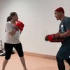 Potret Nathalie Holscher Latihan Boxing, Sudah Nyaman Tampil Tanpa Hijab! 