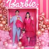 11 Potret Felicya Angelista dan Caesar Hito Ikut Fomo Cosplay Barbie Bareng Keluarga, Cute Kayak Boneka Bange!t