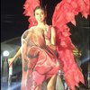 7 Potret Glamour Yuki Kato di Event Jember Fashion Carnaval, Akrab Banget dengan Penonton
