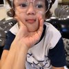 Tampil Berkacamata dengan Rambut Keriting, Ini Potret Saka Anak Ussy-Andhika yang Makin Ganteng dan Gemas