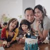 Potret Ringgo Agus Rahman Dapat Kejutan Ulang Tahun dari Anaknya yang Lagi Sakit