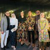 10 Potret Soimah dan Suami Hadiri Pernikahan Denny Caknan, Elegan dalam Busana Batik