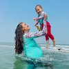 Potret Terbaru Nadine Chandrawinata Jelang Kelahiran Anak Kedua, Tetap Asuh Djiwa dengan Baby Bump Semakin Besar