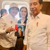 Deretan Potret Vino G. Bastian dan Marsha Timothy Ikut Uji Coba Pertama Kereta Cepat, Bawa Lukisan Anak untuk Presiden Jokowi!