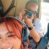 Marion Jola Bagikan Potret saat Naik Helikopter, Nikmati Pemandangan Indah hingga Seru-seruan Bareng Teman-Teman