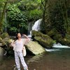 Potret Gemas Yuki Kato Selama Liburan di Bali, Gak Takut Panas-Panasan Ngitemin Badan