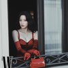 Moon Ga Young Tampil Stunning di Majalah W Korea, Konsepnya Bawang Merah-Bawang Putih versi Modern?