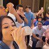 12 Potret Gender Reveal Anak Pertama Jessica Mila dan Yakup Hasibuan, Berhadiah TV 65 Inch hingga Motor