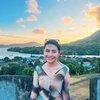 Deretan Potret Prilly Latuconsina di Banda Neira, Adu Kecantikan dengan Pemandangan Alamnya
