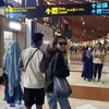 8 Potret Bucin Zize dan Arhan Pamer Kemesraan di Bandara, Bikin Fans Ikutan Gemes!