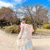 10 Potret Fuji Pakai Hanbok, Pesona Cantiknya Bak Gadis Korea Asli!