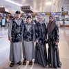 Potret Kris Dayanti dan Keluarga Berangkat Umroh, Netizen Salfok Amora yang Makin Cantik