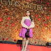 Tampil Cantik dengan Gaun Ungu, Ini Potret Tissa Biani di Gala Premiere Series Gadis Kretek