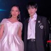 10 Potret Lyodra dan DK iKON Duet Romantis, Pegangan Tangan hingga Tatapan Penuh Cinta Bikin Netizen Meleyot Berjamaah!