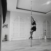 8 Potret Nikita Willy yang Kembali Pole Dance Usai Lama Rehat, Pantes Punya Body Goals Idaman!