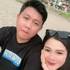 Keguguran Salah Satu Bayi Kembarnya, Ini 11 Potret Bella Bonita dan Denny Caknan Baby Moon di Bali