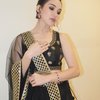 Disebut Lebih Cocok Style India daripada Korea, Ini 8 Potret Ayu Ting Ting Pakai Baju Saree