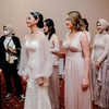 11 Penampilan Seleb saat Hadiri Acara Pernikahan yang Tuai Kritik, Dinilai Terlalu Berlebihan hingga Salah Kostum