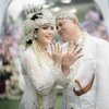 Potret Cantik Anggita Sari Kenakan Siger Sunda di Pernikahan Keduanya, Terima Mahar Fantastis! 