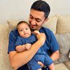Potret Gemoy Baby Omar, Anak Kedua Vebby Palwinta yang Genap Berusia 9 Bulan