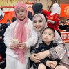 Tampil Cantik dengan Hijab dan Gaya Kasual di Ultah Baby L, Ini Potret Maryam Anak Oki Setiana Dewi