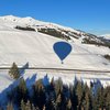 8 Potret Liburan Akhir Tahun Sherina di Daerah Gunung Salju dan Naik Balon Udara, Seru Abis!
