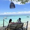 7 Potret Titi Kamal dan Christian Sugiono Liburan ke Pulau Nusa Lembongan, 14 Tahun Menikah Masih Berasa Pacaran