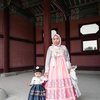 Ikut Liburan Bareng Atta - Aurel, Ini Potret Kebersamaan Sus Iroh dan Baby Ameena saat di Korea