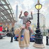 Cocok Jadi Ayah, Ini Potret Verrell Bramasta Momong Bocah Selama Liburan di Hongkong