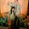 Potret Ririn Ekawati dan Rini Yulianti Pakai Baju Adat Bugis, Kakak Adik Cakepnya Kebangetan!