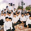 Deretan Potret Ivan Gunawan Melaksanakan Pengajian untuk Ulang Tahunnya yang Ke-42, Dihadiri Anak-Anak Tahfidz Quran! 
