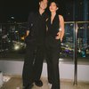 Vidi Aldiano dan Sheila Dara Rayakan Anniversary, Tampil Kompak Pakai Busana Hitam saat Dinner Romantis