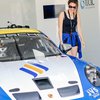 Tampil Kece dengan Tank Top Warna Putih, Ini Potret Natasha Ryder di Porsche Sprint Challenge Mandalika