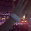 8 Potret Alika Islamadina Nonton Coldplay di Singapura, Terharu sampai Menitihkan Air Mata