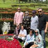 Peringati 4 Tahun Kepergian Ashraf, Ini 10 Momen Bunga Citra Lestari Ziarah ke Makam Bareng Tiko Aryawardhana
