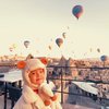 Outfit-nya Lucu Banget Kayak Teddy Bear, Ini Potret Gala saat Nikmati View Indah Balon Udara di Turki