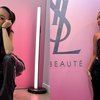 Tampil Egdy, Ini Deretan Gaya Naura Ayu Hadiri Event YSL Beauty di Paris