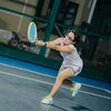Tetap Stunning Meski Berkeringat, Ini Deretan Foto Dinda Kanya Dewi Main Tenis Bareng Teman 